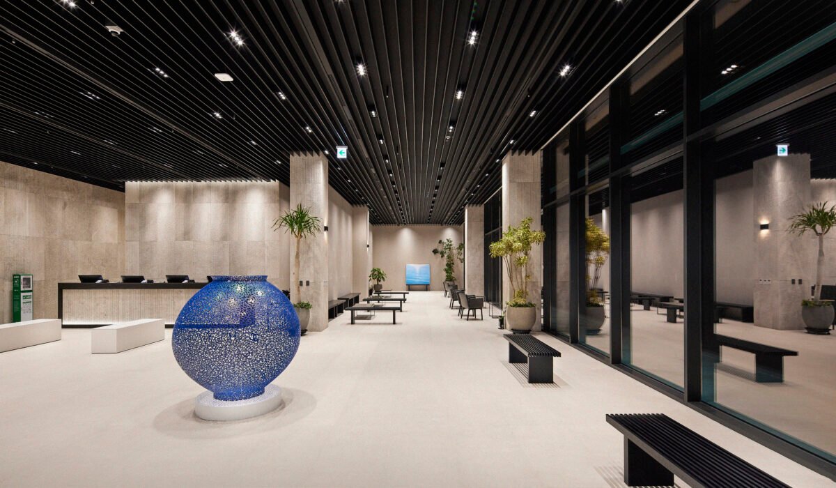 4페이지 로비컷