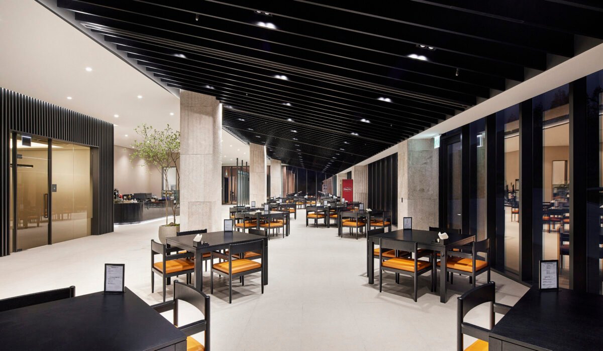 5페이지 레스토랑 슬라이드 1